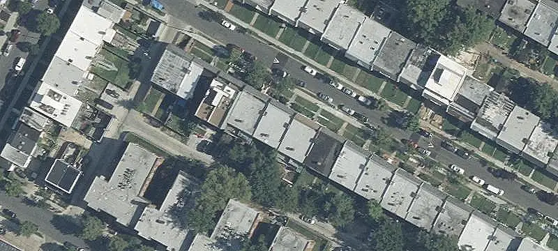 4-Unit Multifamily Building