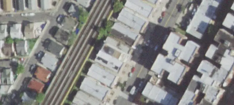 5-Unit Apartment Building with Elevator