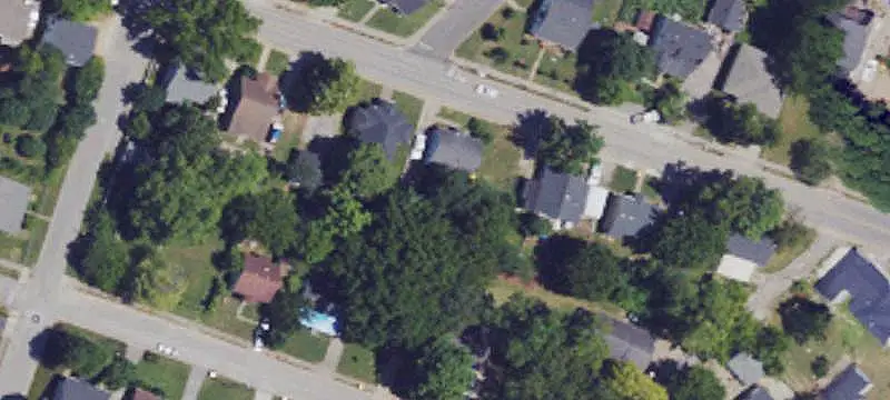 Commercial Land at Road Intersection