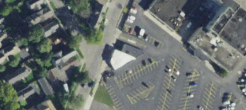 Auto Shop With Garage Bays