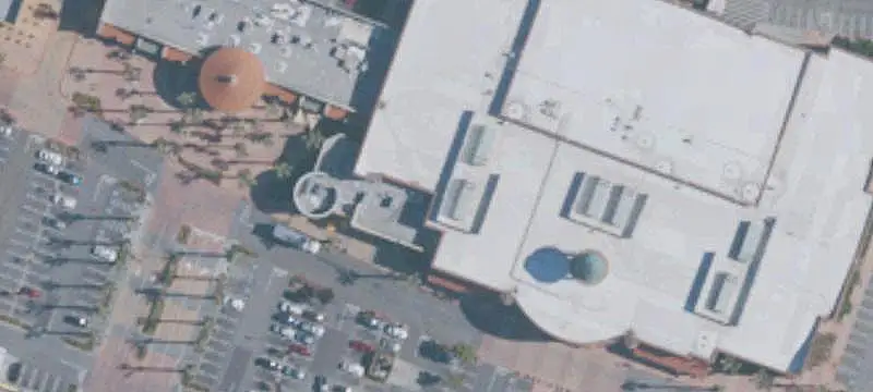 Retail Space in Anchored Center