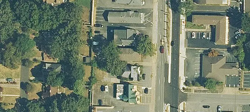 Two-Level Retail Space