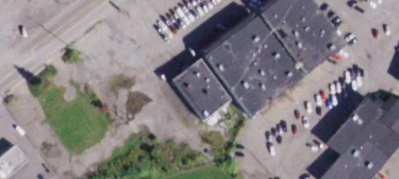 Retail Building with Laundromat