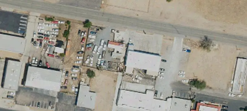 Automotive Repair Facility with Service Yard