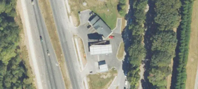 Commercial Land at Signalized Intersection