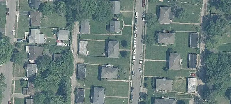 4-Unit Apartment Building