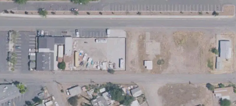 Commercial Lots & Land