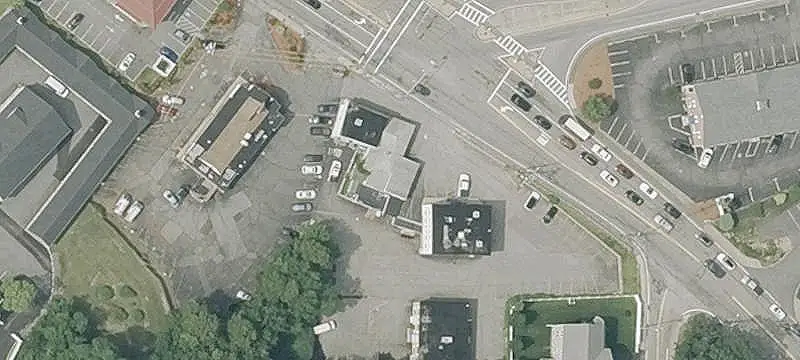 Two-Level Retail Space