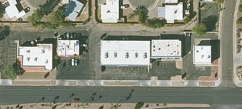 Open-Layout Retail Space