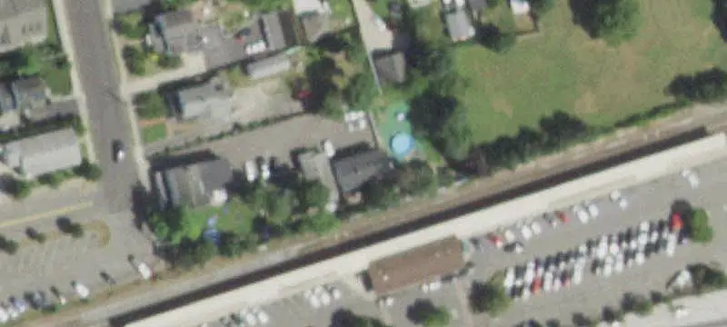 Duplex on Expansive Lot
