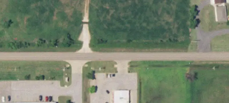 Restaurant Building on Commercial Land
