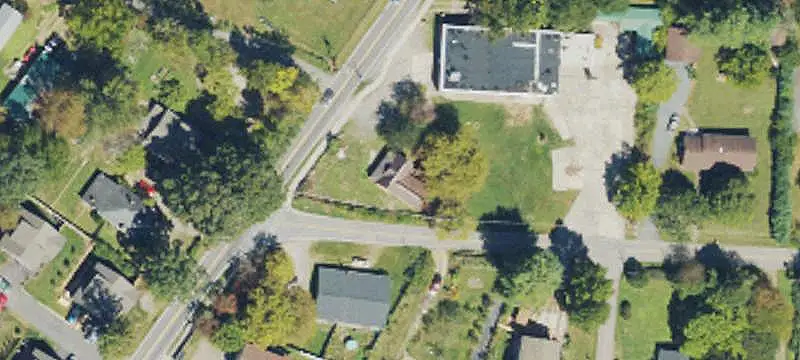 Manufacturing Building with Loading Access
