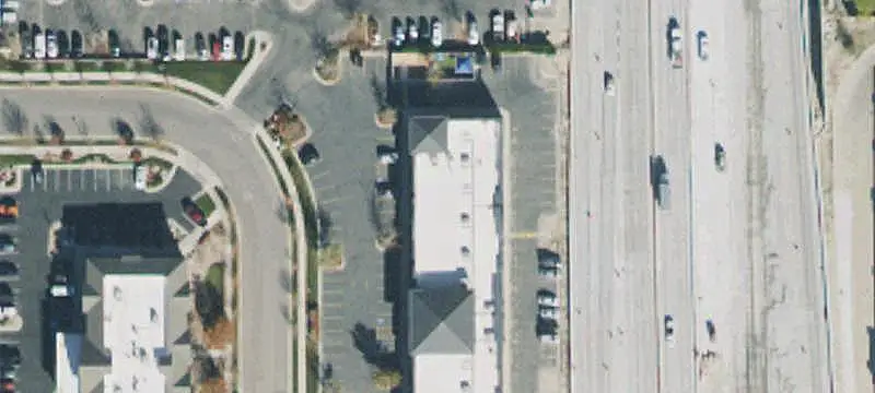 Retail Suite in Multi-Tenant Plaza