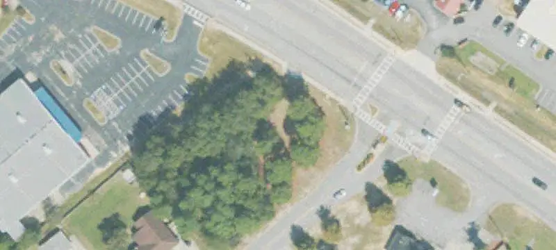 Commercial Land at Signalized Intersection