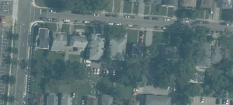 12-Unit Studio Apartment Building