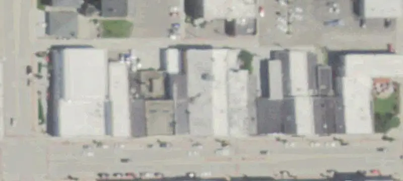 Mixed-Use Building with Studio Space