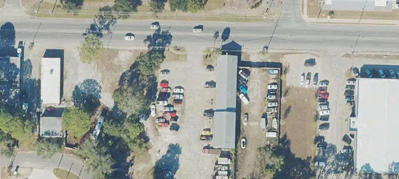 Mixed-Use Property with Service Bays