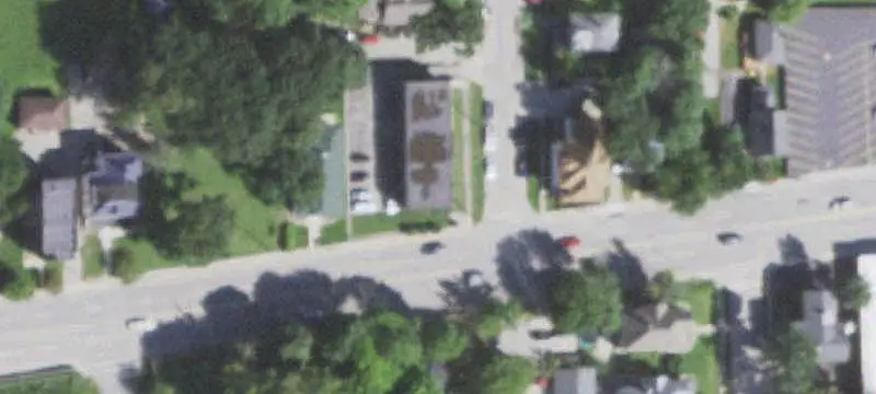 6-Unit Townhouse Apartment Building