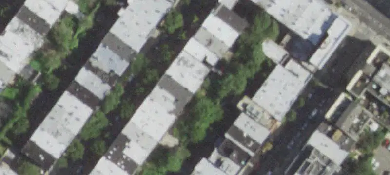 6-Unit Apartment Building