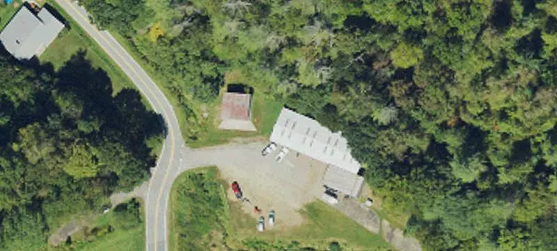 Multi-Bay Auto Service Property