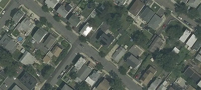 2-Unit Duplex with Parking