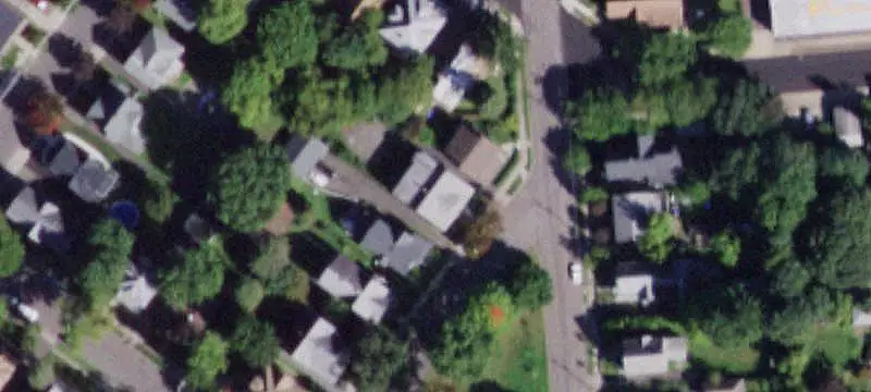 7-Bedroom Duplex with Off-Street Parking