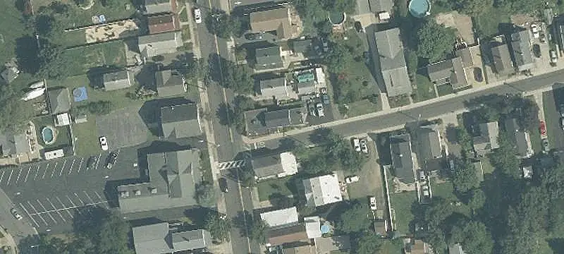 Mixed-Use Property with Beauty Salon