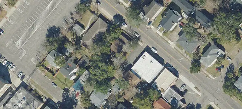 Mixed-Use Property with Upstairs Apartment