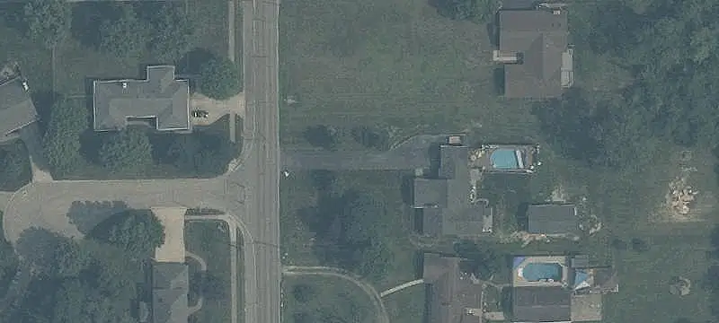 8-Unit Apartment Building