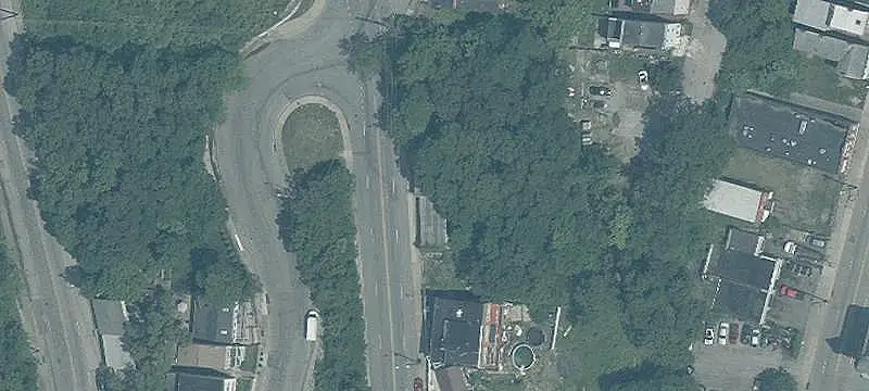 Commercial Land with Garage
