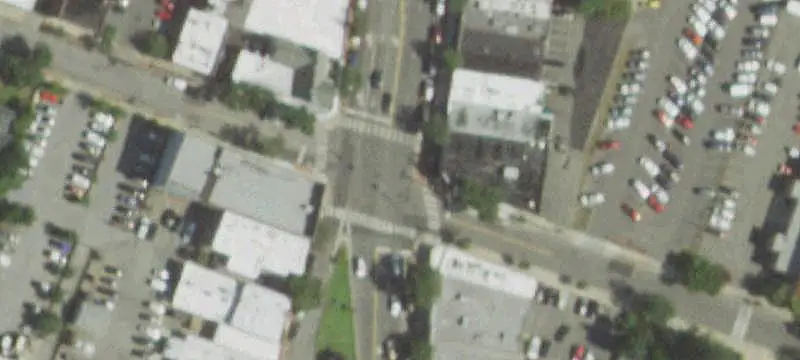 Divisible Double Storefront