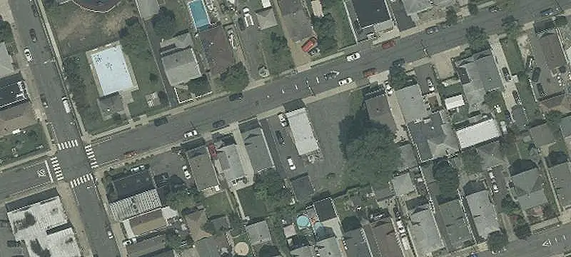 Mixed-Use Property with Apartment