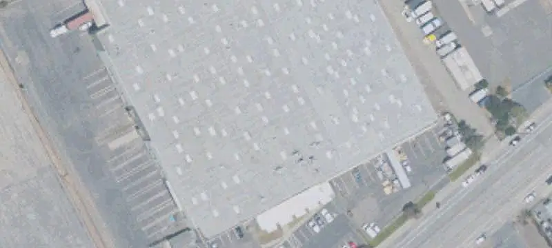 Warehouse with Wide Column Spacing
