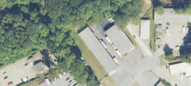 Warehouse with Office and Loading Doors