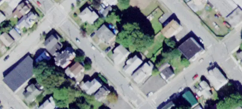 Duplex with Separate Utilities