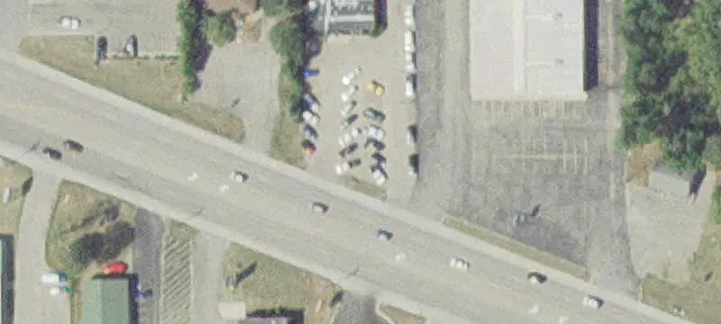 Automotive Property with Fenced Yard