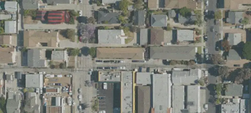 6-Unit Apartment Building