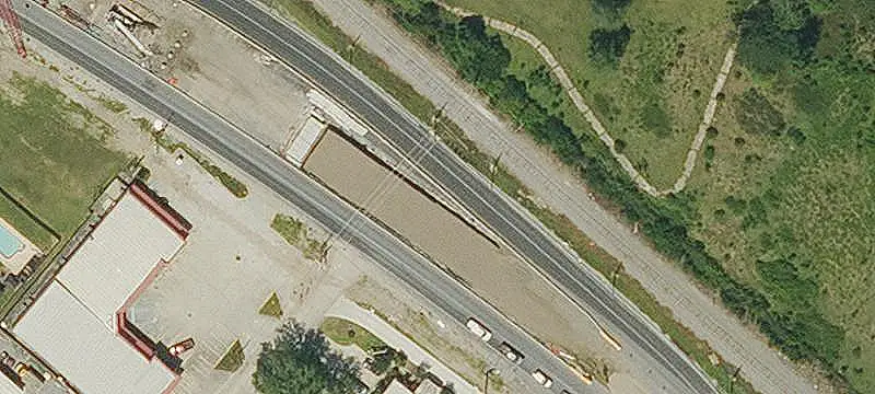 5-Bay Retail Shopping Center