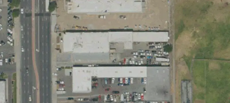 Auto Repair Facility with Yard