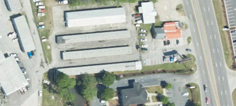 Flex Space with Overhead Door