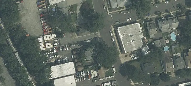 Mixed-Use Building with Auto Repair