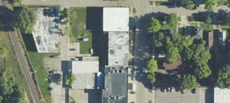 Industrial Building with Grade-Level Doors