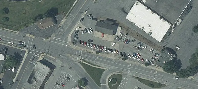 Auto Repair Facility with Offices
