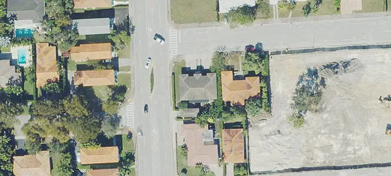 Two-Unit Duplex with Backyard Studio
