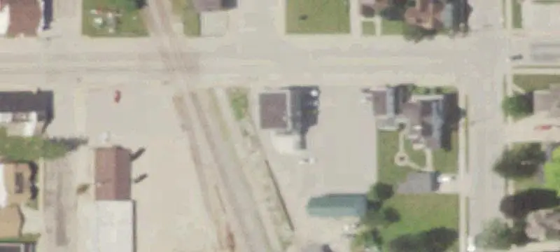Mixed-Use Property with Apartment