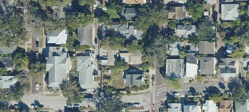 7-Unit Apartment Building with Garage