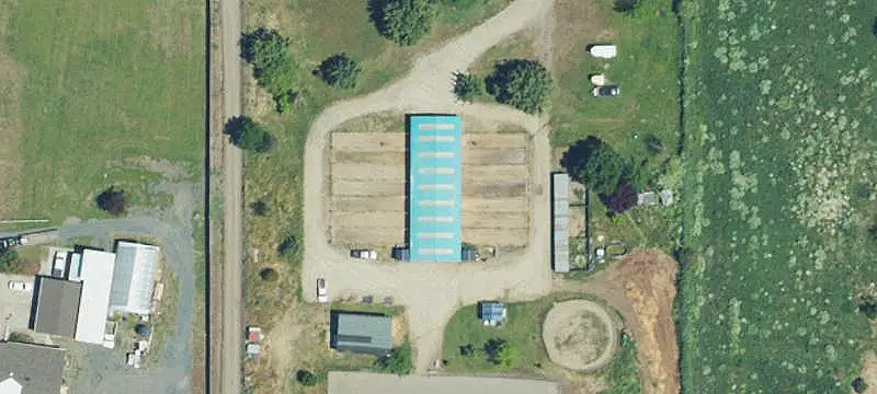 Equestrian Facility with 20 Stalls