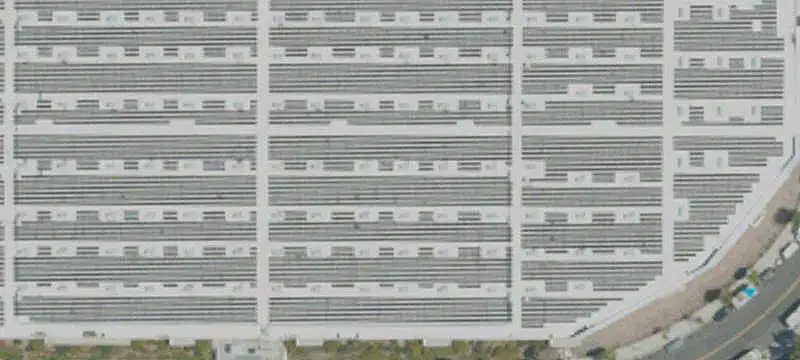 Distribution Center with Truck Court