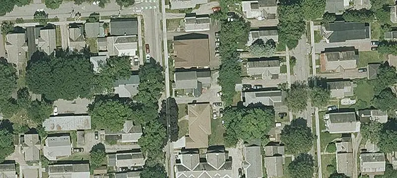 5-Unit Brick Apartment Building