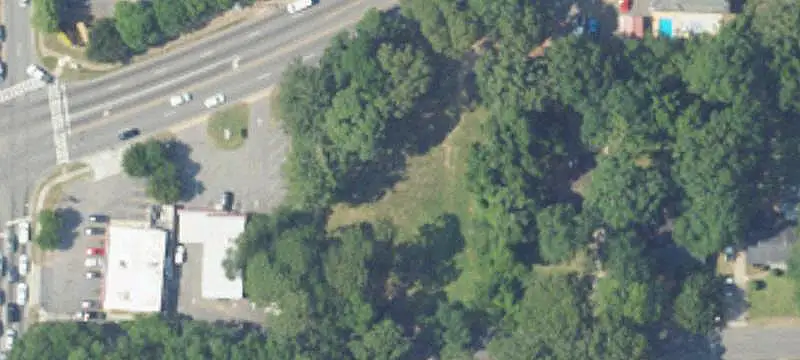 Commercial Land at Road Intersection
